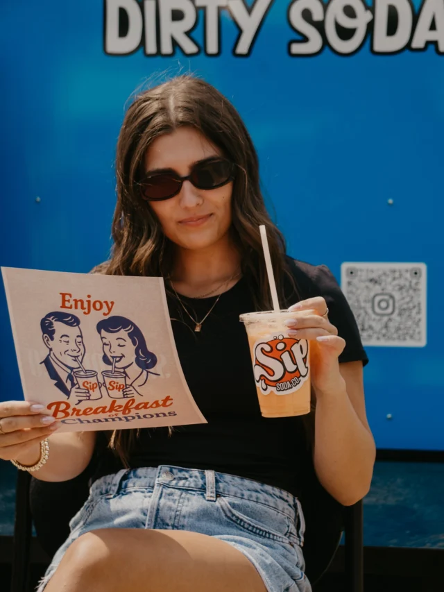 Sip Soda Co = The Breakfast Of Champions
What drink are you picking to start your day?👀

#sipsoda #sipsodaco #sipthemoment