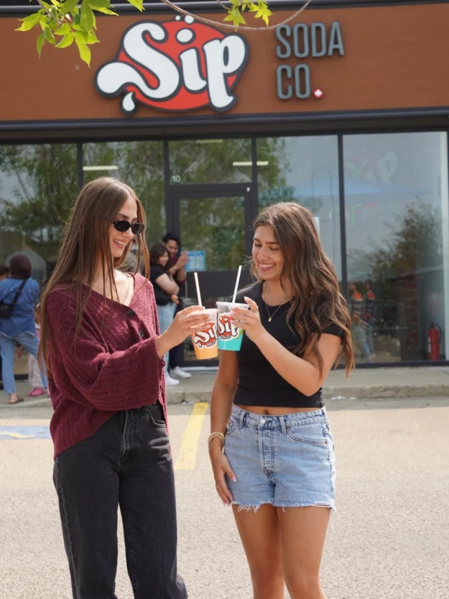 Happy Labour Day weekend! Sip Soda is open 9–9 all weekend long. Nothing better than an ice cold dirty soda on a hot day 👀🥤

•#yegeats #yeg #dirtysoda